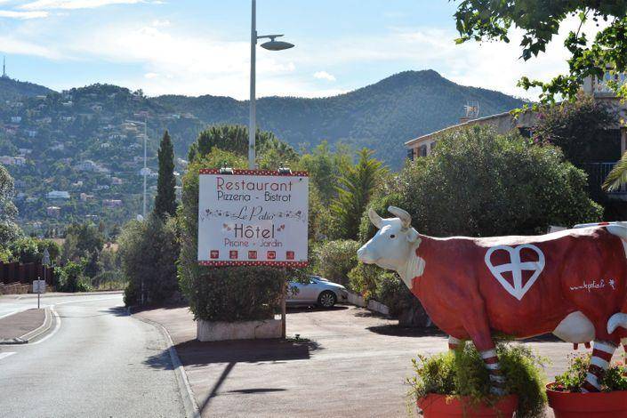 hôtel touristique Côte d'Azur